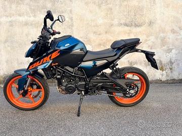 KTM Duke 125