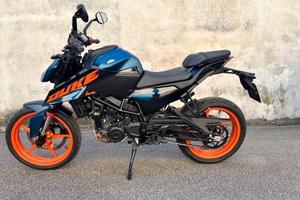 KTM Duke 125