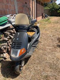 PIAGGIO HEXGAON