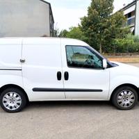 FIAT DOBLO' GPL 1,4 120CV ANNO 2011