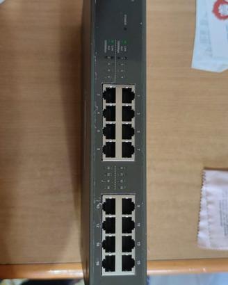 TP-Link TL-SG1016D 16 porte 802.1p/DSCP QoS LAN