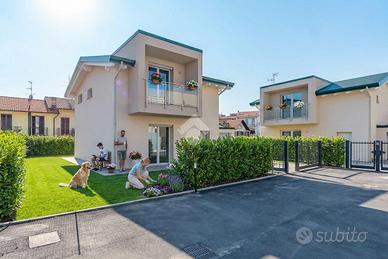 VILLA SINGOLA A CISLAGO