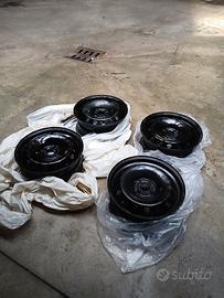 Cerchi in ferro R15 Fiat Grande Punto – Dritti e p