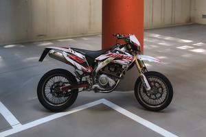 HM CRM F125 4t