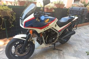 Moto Honda VF 500F, funzionante, PREZZO TRATTABILE