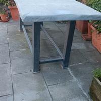 tavolo in sasso di Moltrasio 