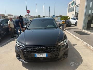 Audi A8 black edition ultimo modello