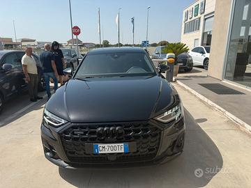 Audi A8 black edition ultimo modello