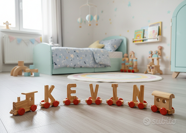 Trenino in legno con nome sui vagoni