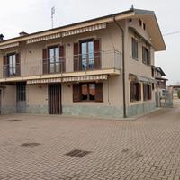 CASA SEMI INDIPENDENTE con MAGAZZINO