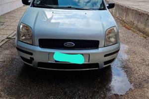2003 Ford Fusion