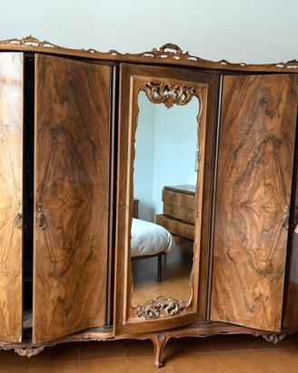 Camera stile chippendale
