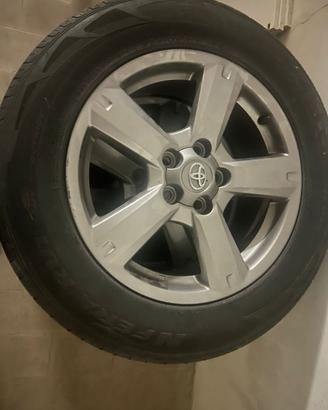 CERCHI E GOMME TOYOTA