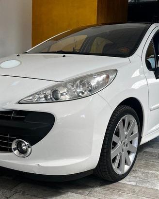 PEUGEOT 207 1.6 THP 150CV 5p. Féline
