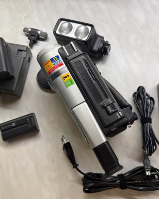 Videocamera SONY DCR-TRV120E perfetta + Accessori