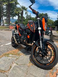 KTM Duke 690 ABS