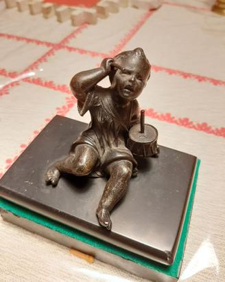 Fermacarte in bronzo