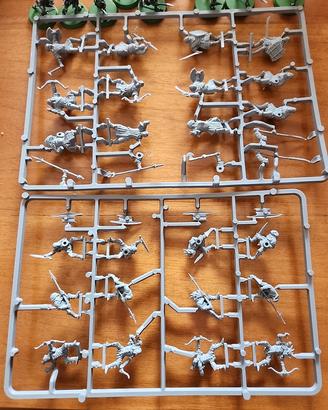 miniature signore degli anelli orchi e goblin