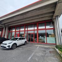 Ampio Capannone a Padova Z.I