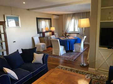 Appartamento di 160 m² con 4 locali a Roma