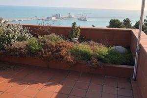 Attico su due piani con vista mare