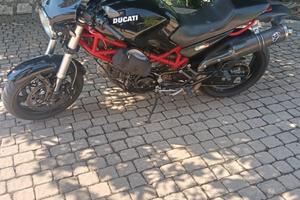 Ducati monster 695