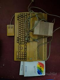 Amiga 500 con alimentatore