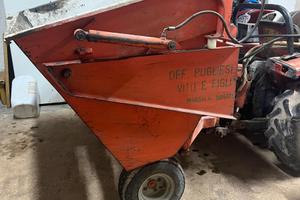 Carrello idraulico /elevatore /carica uva