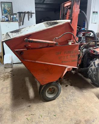 Carrello idraulico /elevatore /carica uva