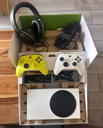 Xbox Series S 512 GB SSD + accessori