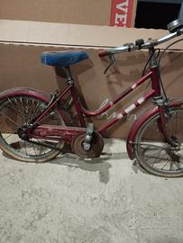 Vecchia bici da bambino 