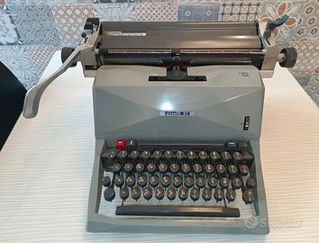 Macchina da scrivere d epoca