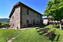 rustico-a-poppi-via-aretina-63-13-locali