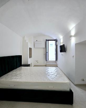 Monolocale ristrutturato, centro storico Gallipoli