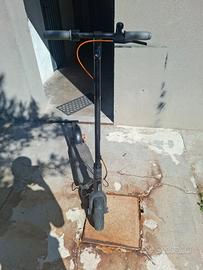 monopattino elettrico segway ninebot f40 ruote 10