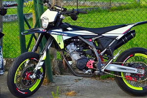 Fantic motard 125