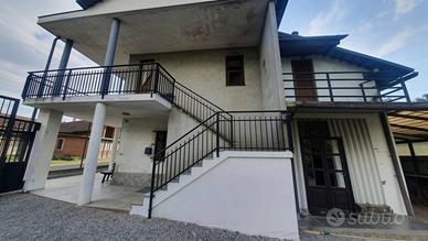 Immobile in asta di 284 m² con più di 5 locali e b