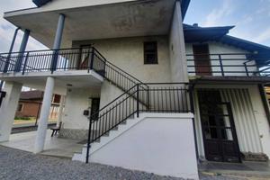 Immobile in asta di 284 m² con più di 5 locali e b