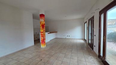 Olbia ampio bilocale al piano terra rialzato