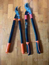 Coppia di cesoie da giardino