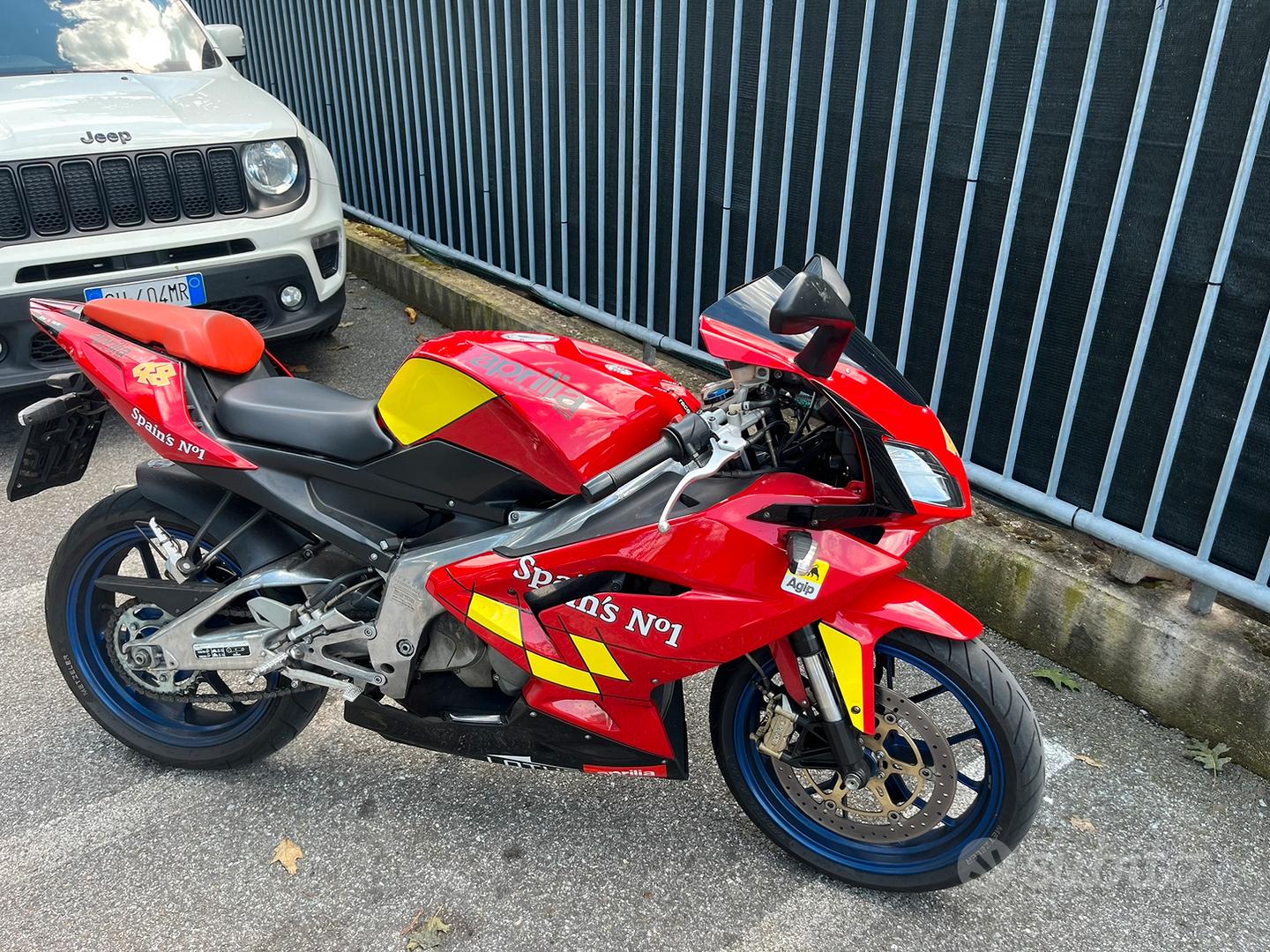Aprilia Rs 125 Moto e Scooter In vendita a Milano