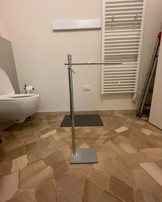 Piantana porta asciugamani