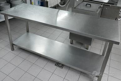 BANCHI DA LAVORO IN ACCIAIO INOX