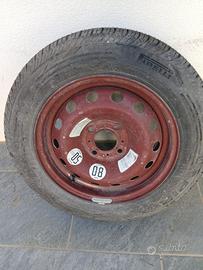 Ruotino di scorta mai utilizzato