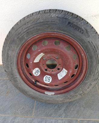 Ruotino di scorta mai utilizzato
