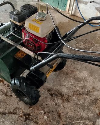 trinciasermenti motorizzato Honda 