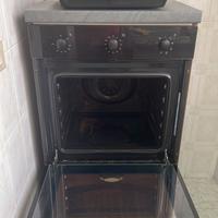 Cucina a gas cappa e pensili
