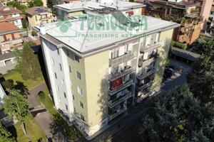 3 LOCALI A BAREGGIO