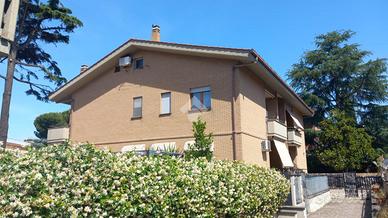 3 LOCALI A ROMA