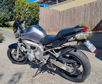 Yamaha FZ6 naked